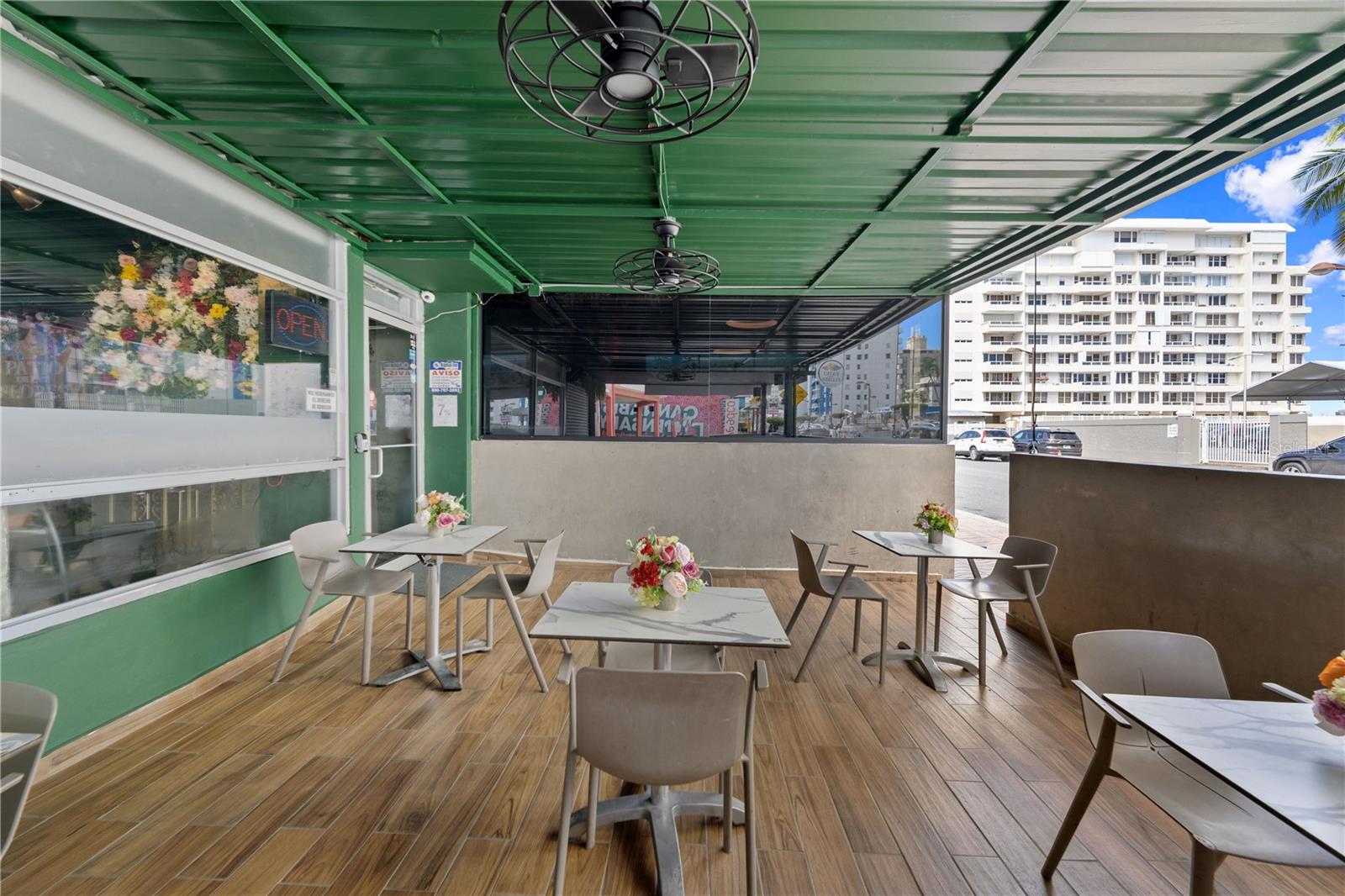 5916 AVENIDA ISLA VERDE