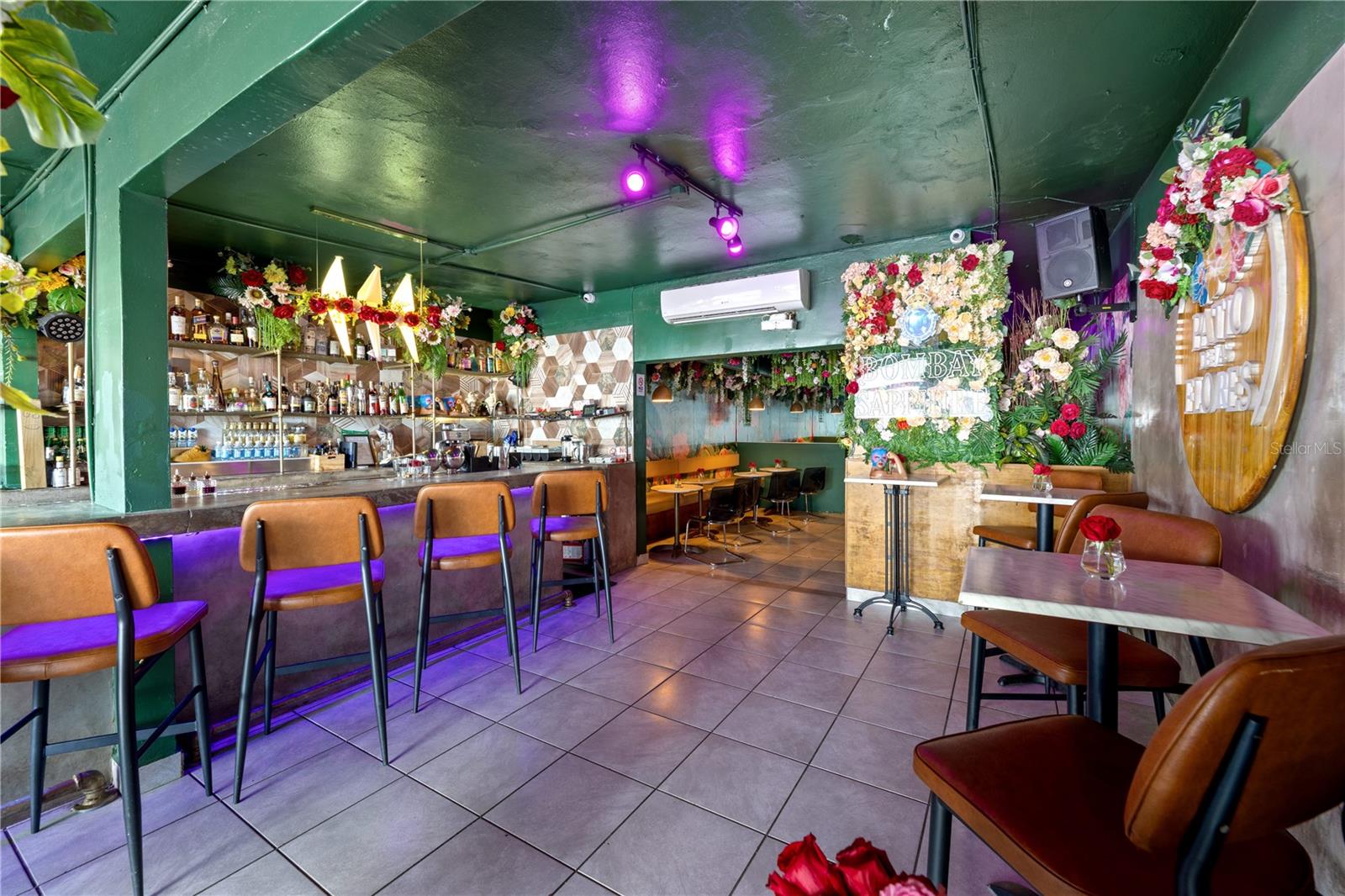 5916 AVENIDA ISLA VERDE