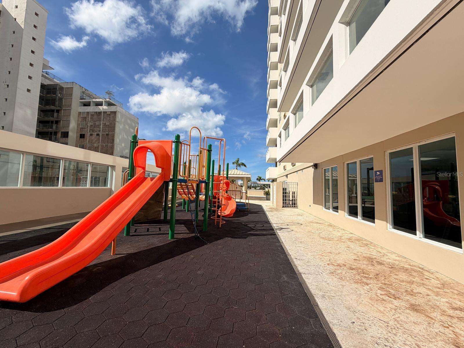 Apt 1905 THE COLISEUM TOWER RESIDENCES #1