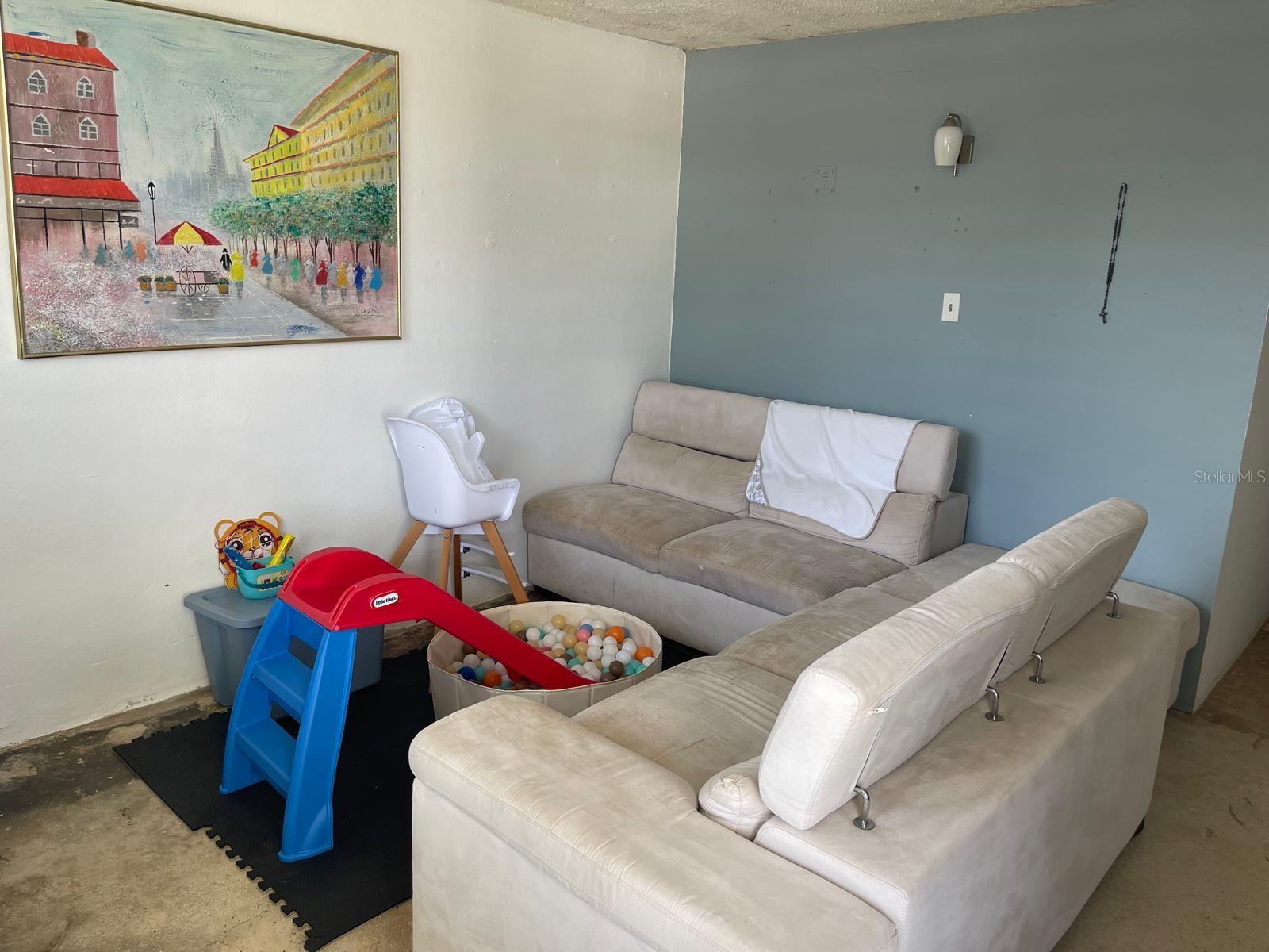 3 URBANIZACIONES ESTANCIAS DE TIERRA ALTA