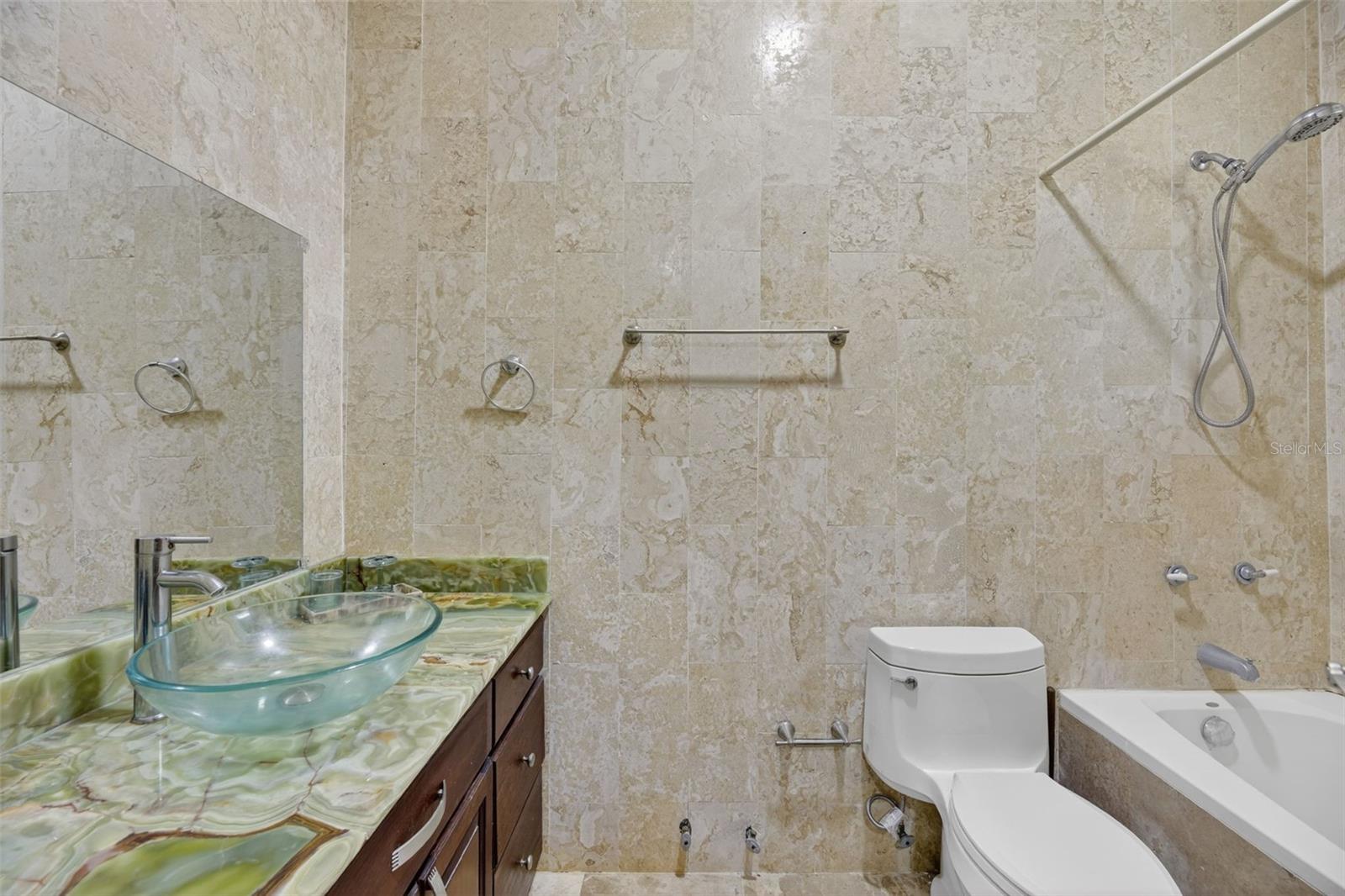 BO GUANAJIBO CARR 102 SOLAR 7