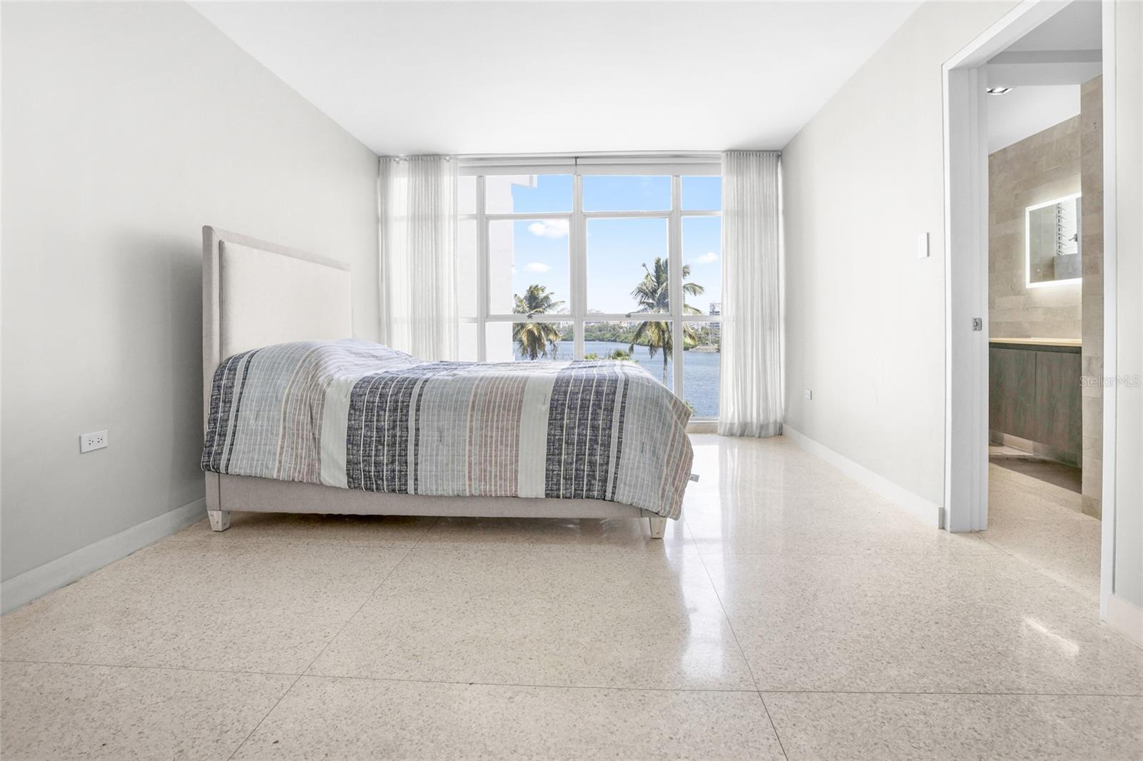 860 ASHFORD AVENUE #5C UNIT #1 #1