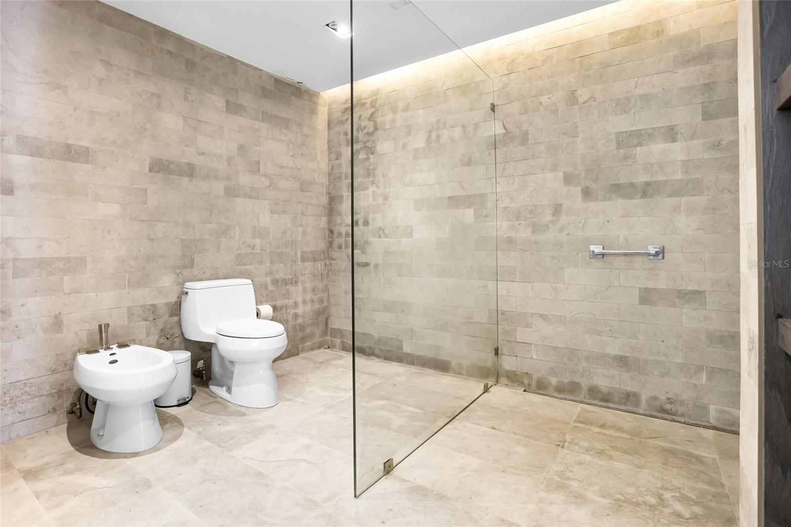 860 ASHFORD AVENUE #5C UNIT #1 #1