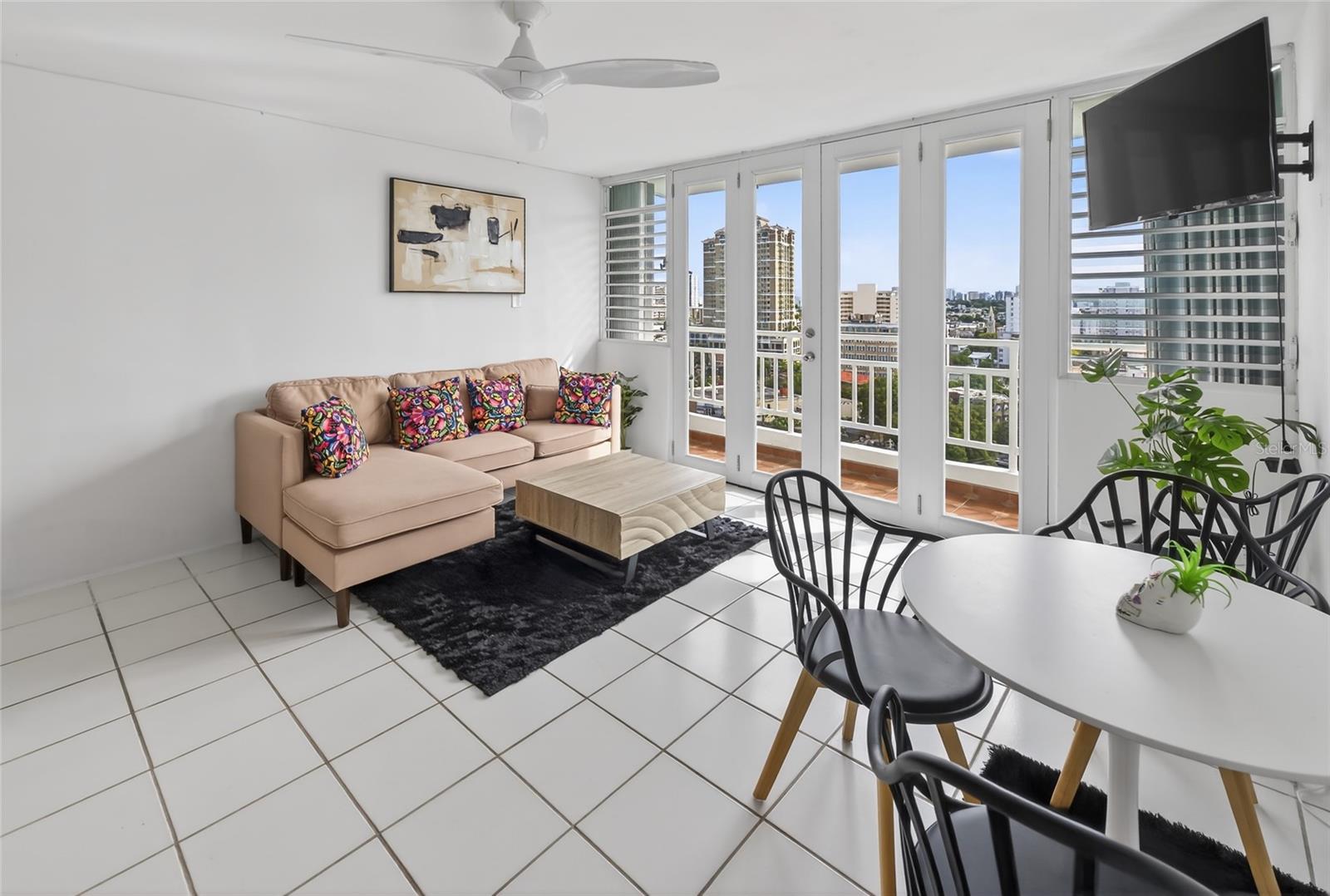 1481 MARTIN TRAVIESO #1