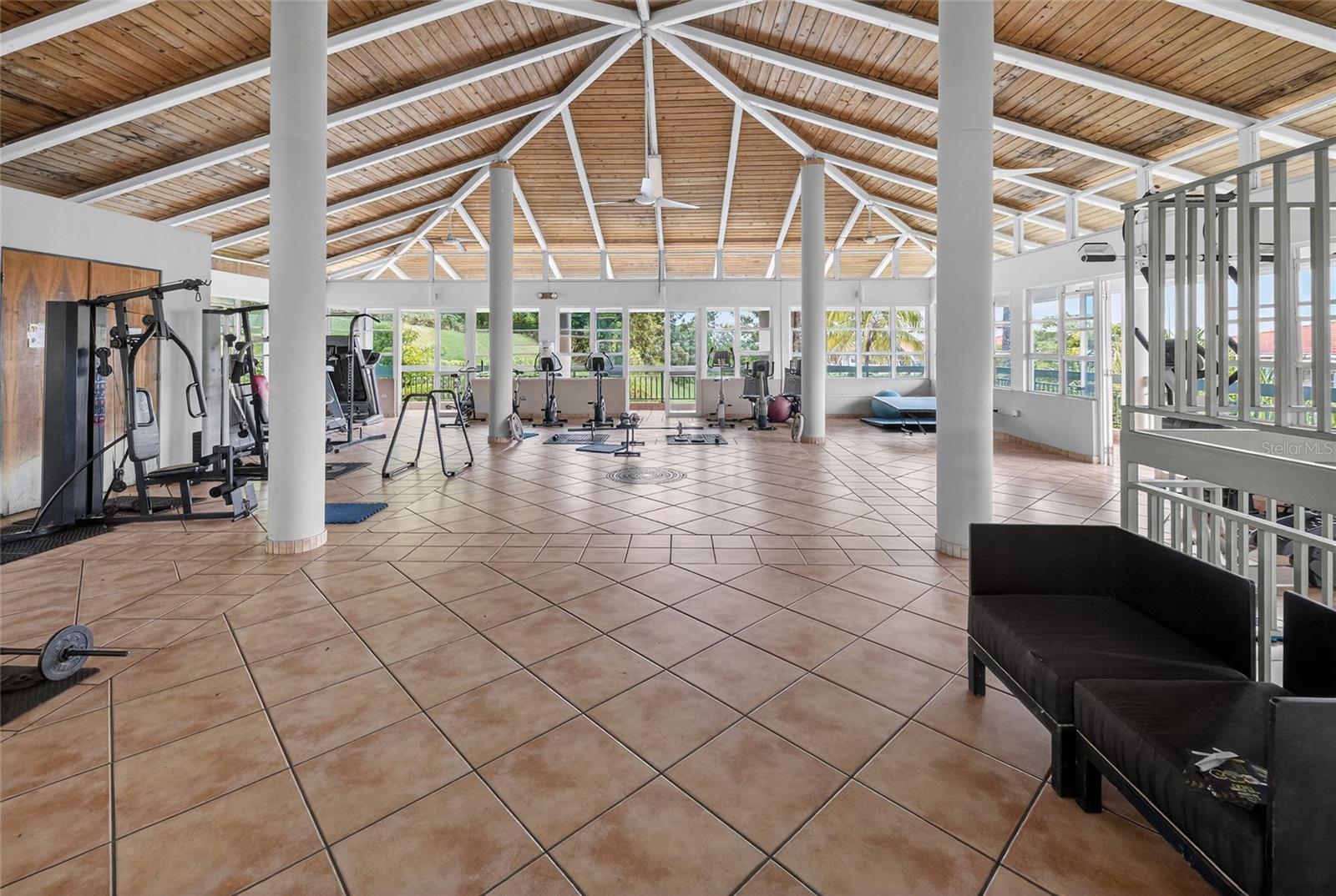 La Villa Gardens 833 #211E