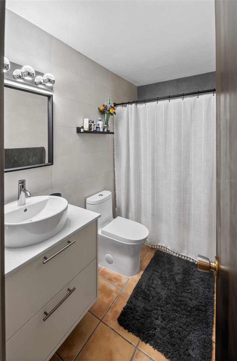 La Villa Gardens 833 #211E