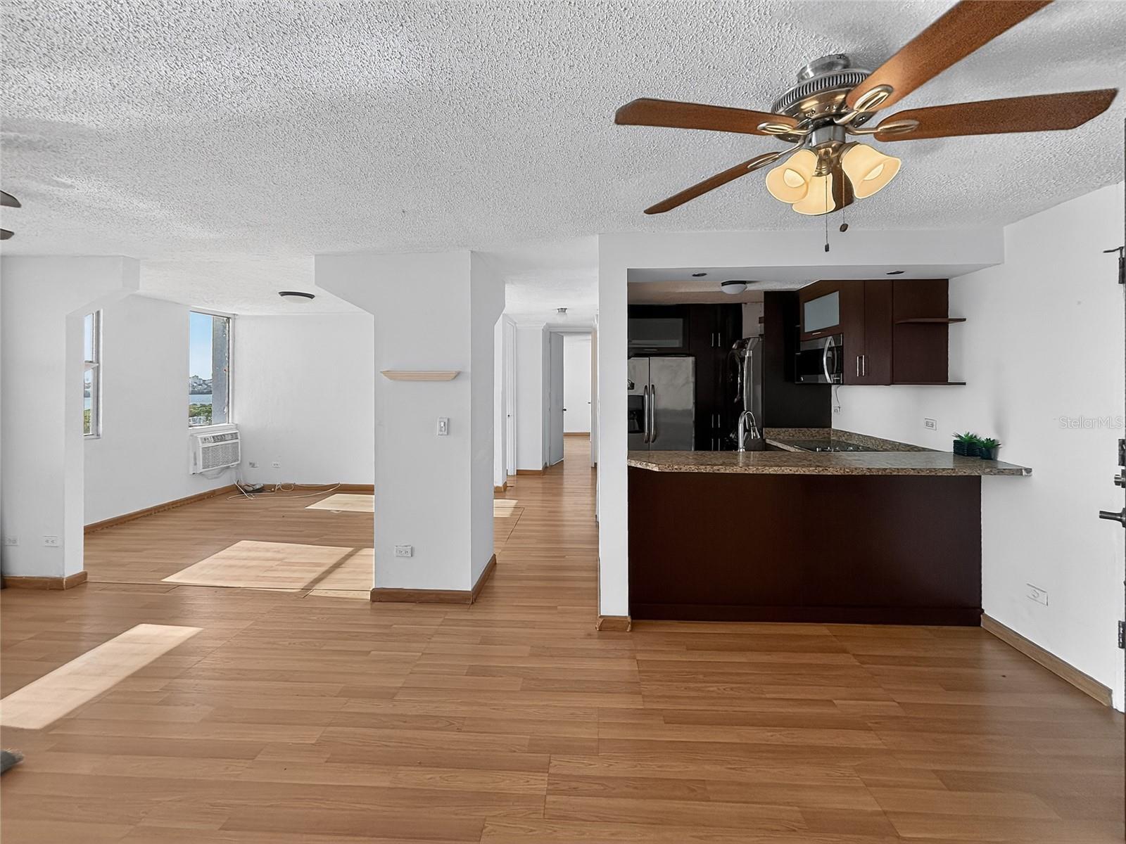 Apt 1704 COND. MUNDO FELIZ #1