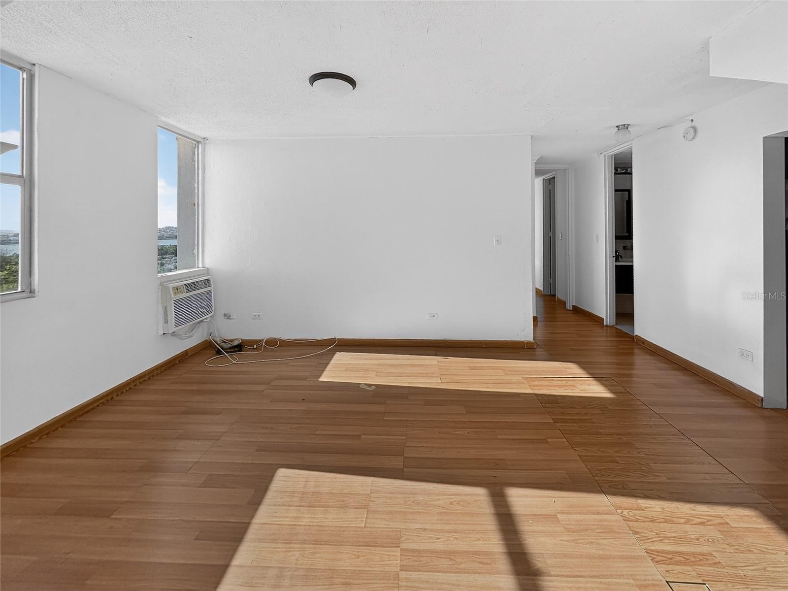 Apt 1704 COND. MUNDO FELIZ #1