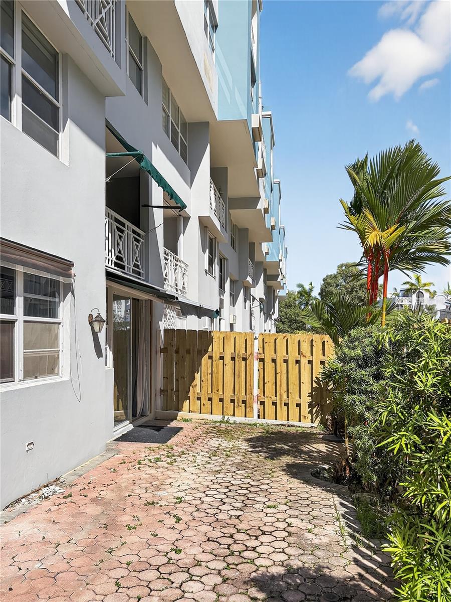 404 BOULEVARD DE LA MEDIA LUNA #Apt 3501