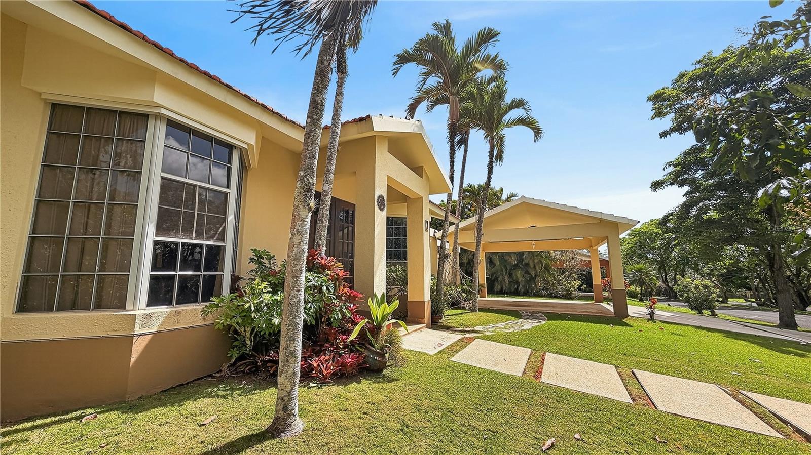 180 CAMINO DEL MONTE