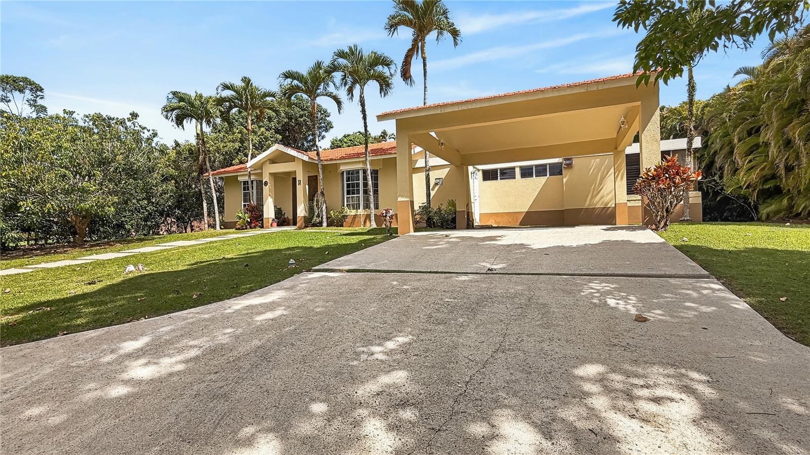 180 CAMINO DEL MONTE