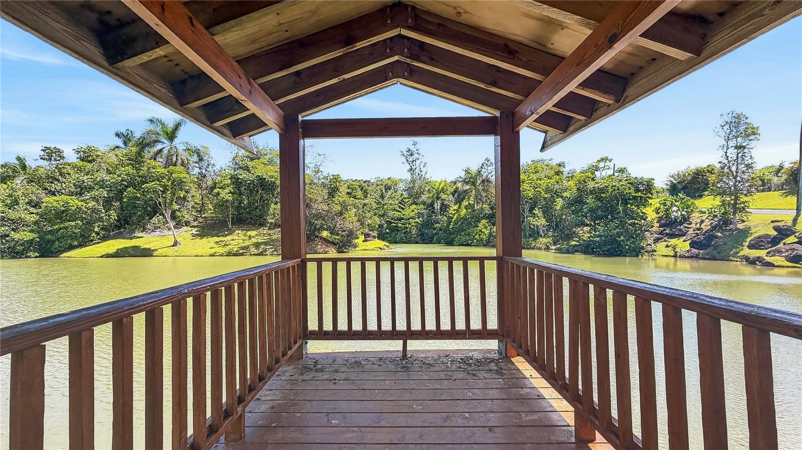 180 CAMINO DEL MONTE