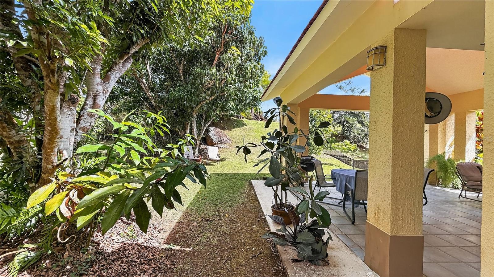 180 CAMINO DEL MONTE