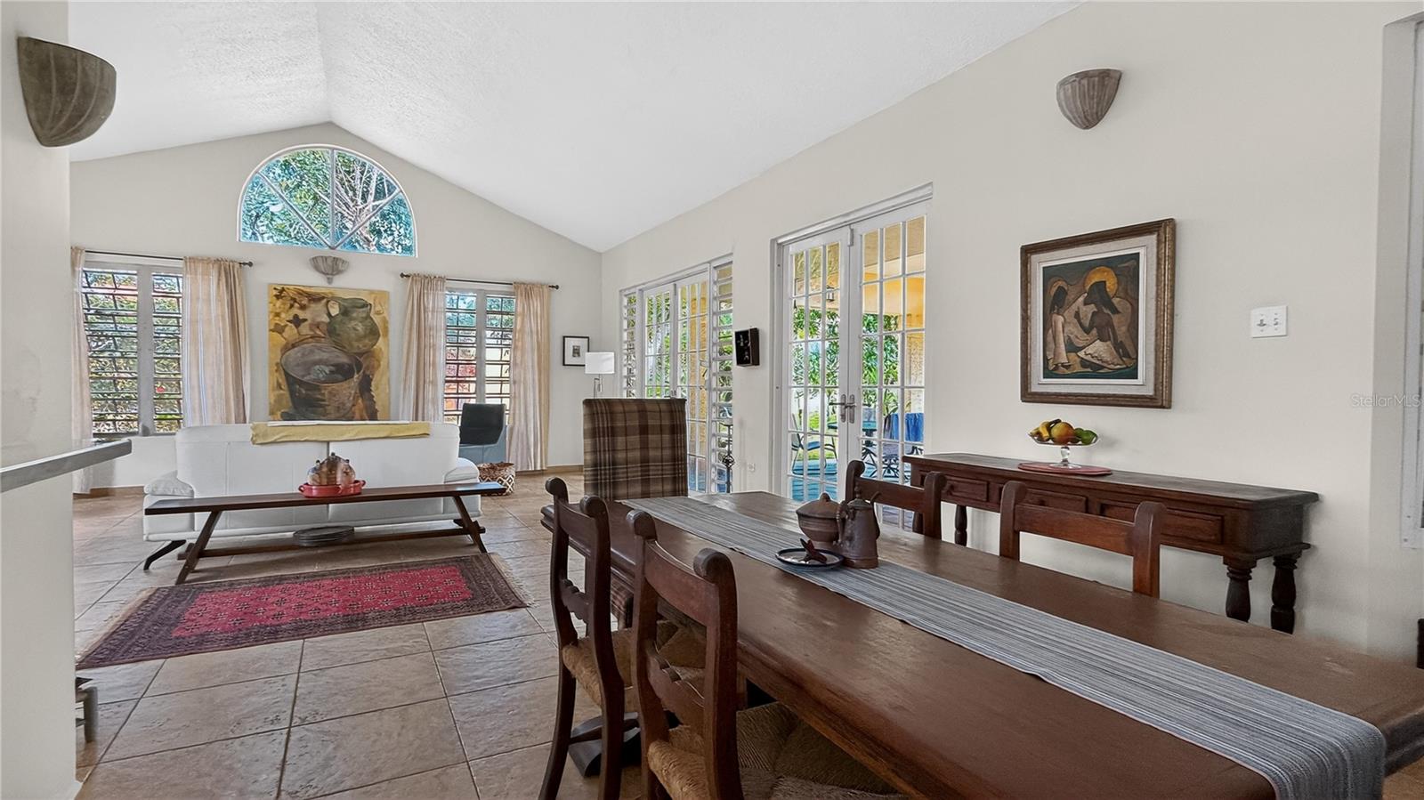 180 CAMINO DEL MONTE