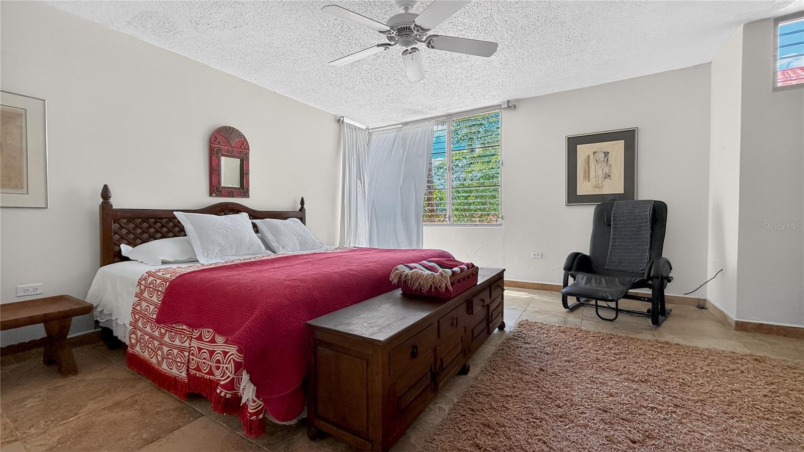 180 CAMINO DEL MONTE