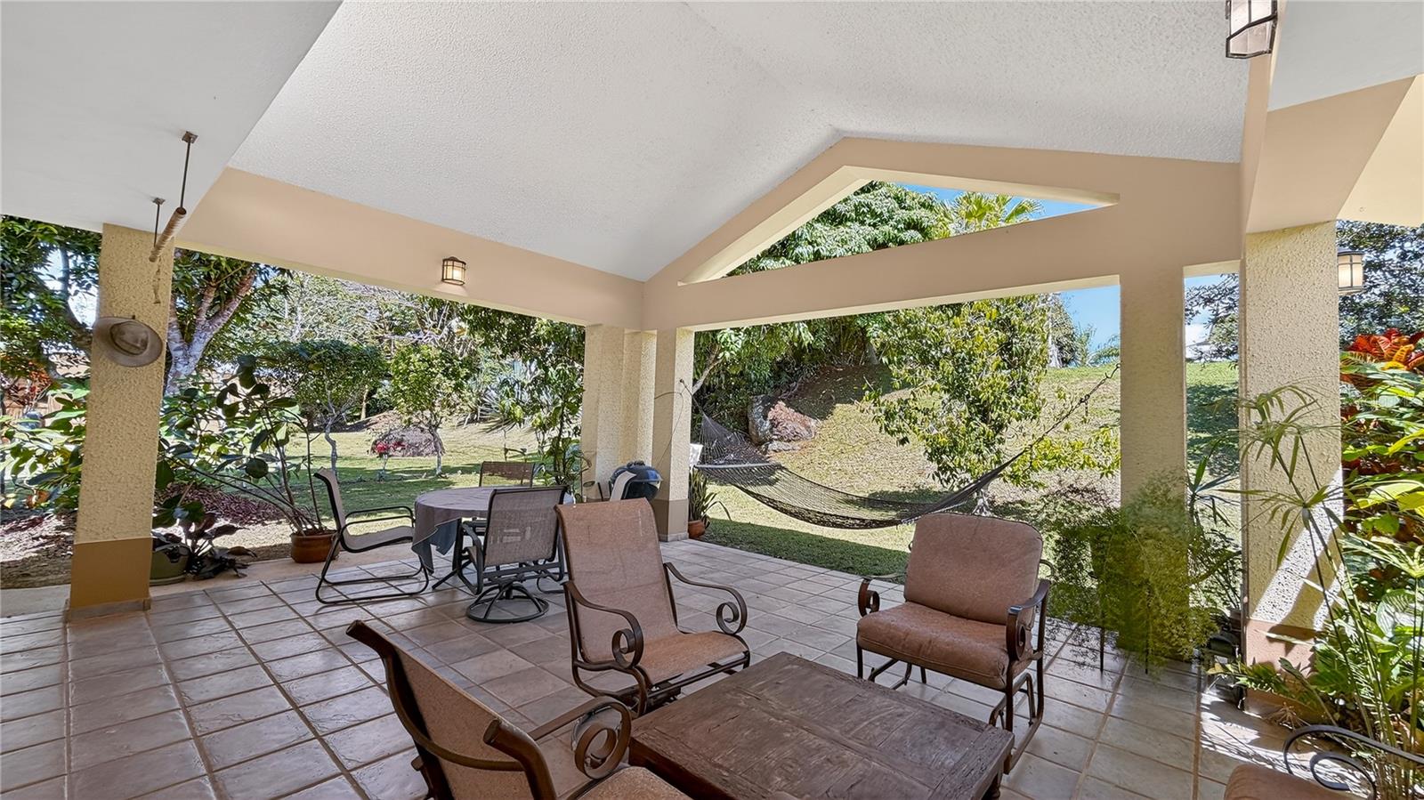 180 CAMINO DEL MONTE