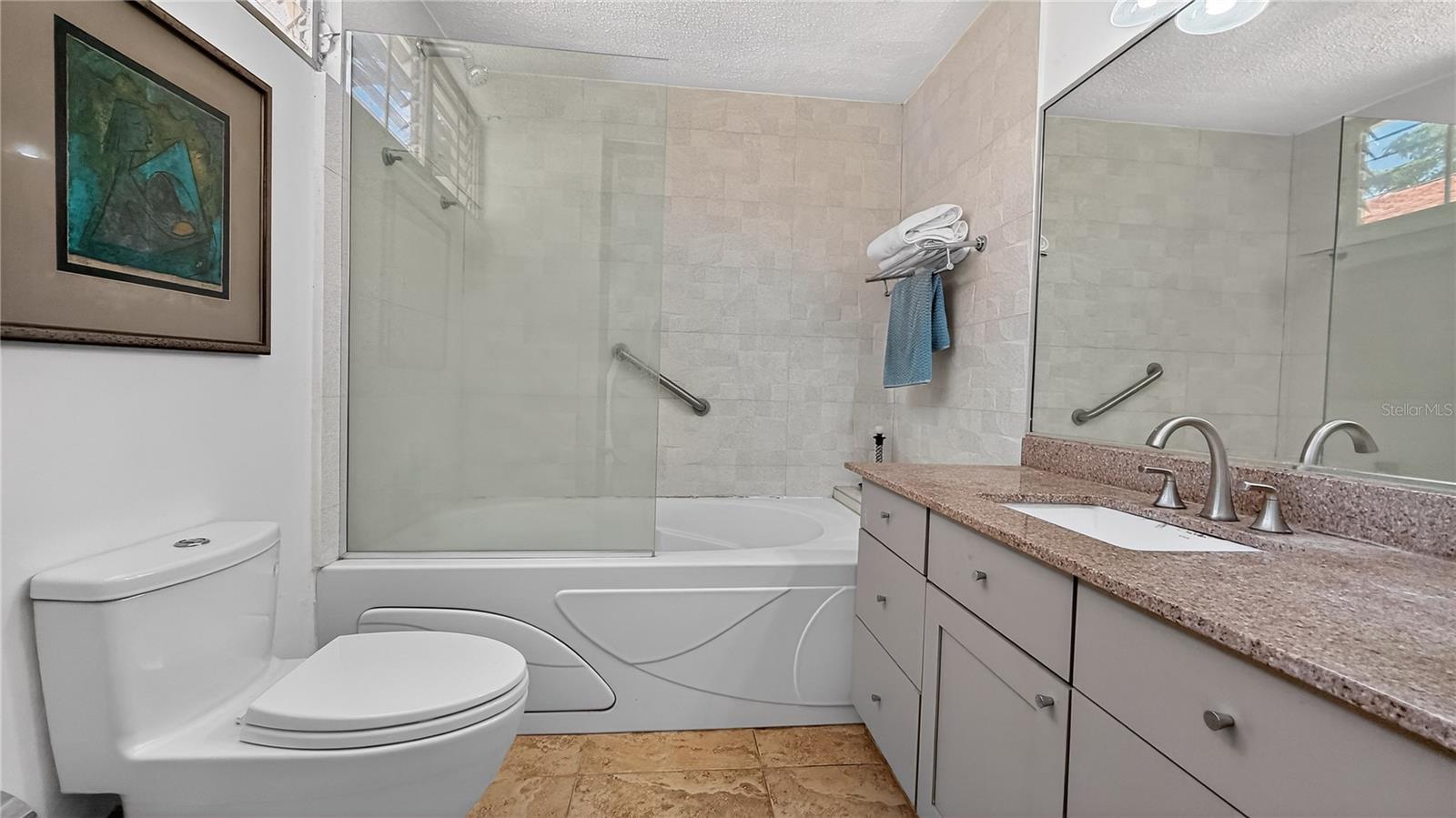 180 CAMINO DEL MONTE