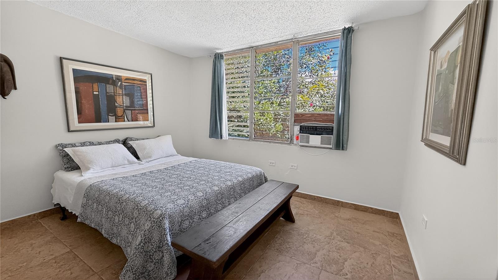 180 CAMINO DEL MONTE