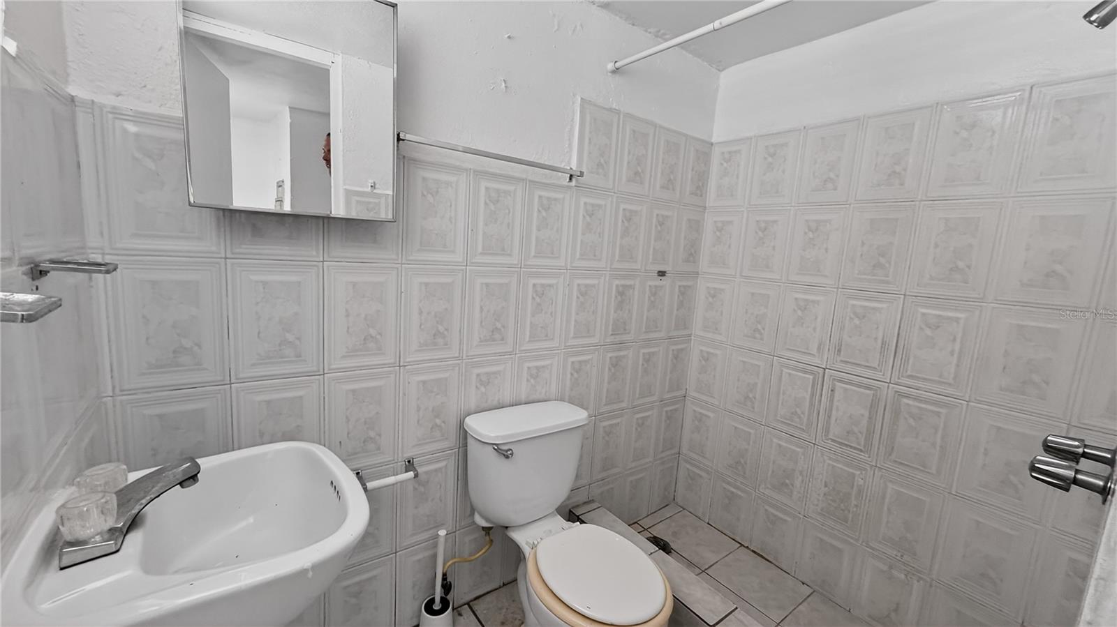 162 LA PLACITA DE SANTURCE, CALLE DOS HERMANOS #7