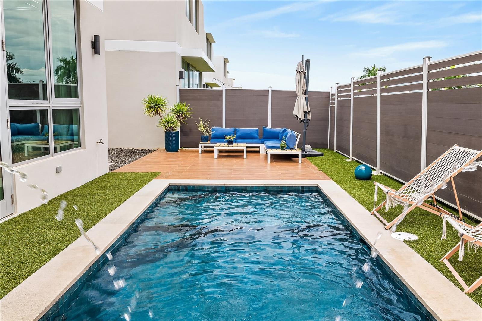 110 CENTRAL PARK, RIVIERA VILLAGE