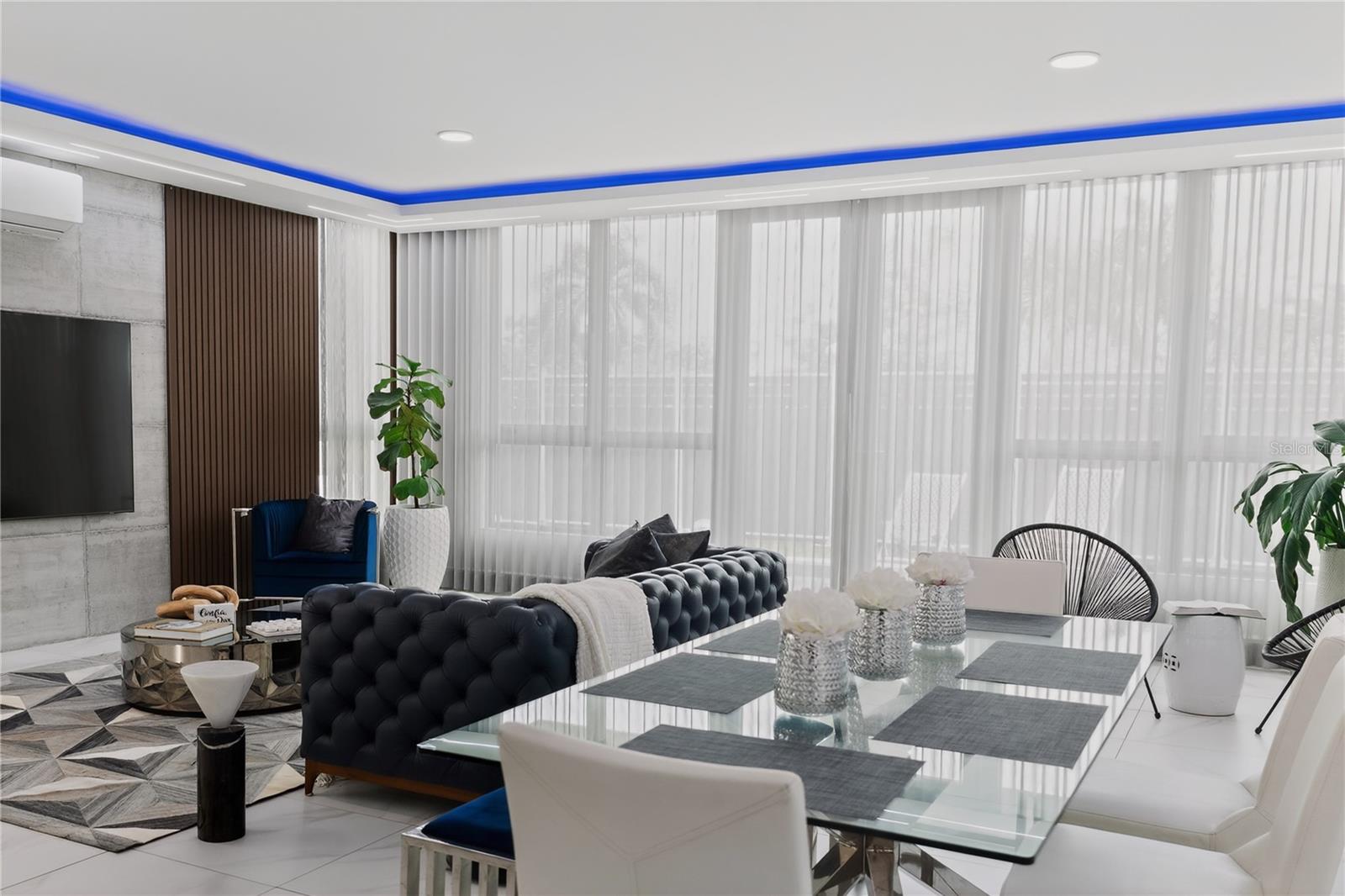 110 CENTRAL PARK, RIVIERA VILLAGE