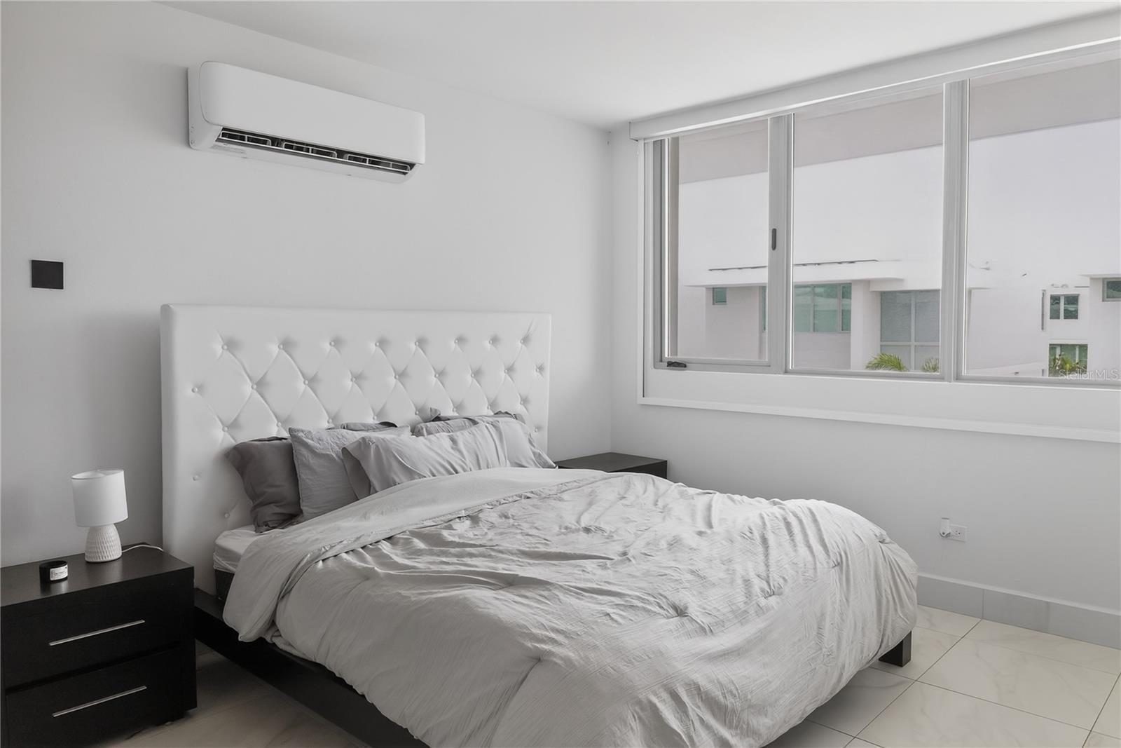 110 CENTRAL PARK, RIVIERA VILLAGE
