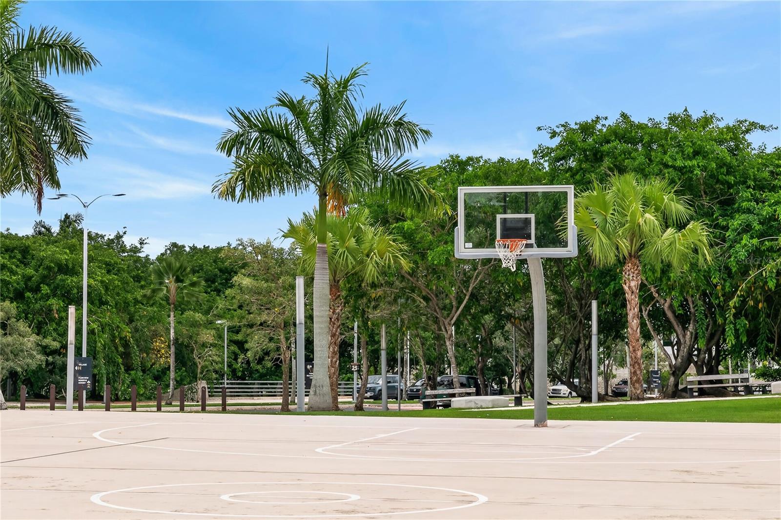 110 CENTRAL PARK, RIVIERA VILLAGE