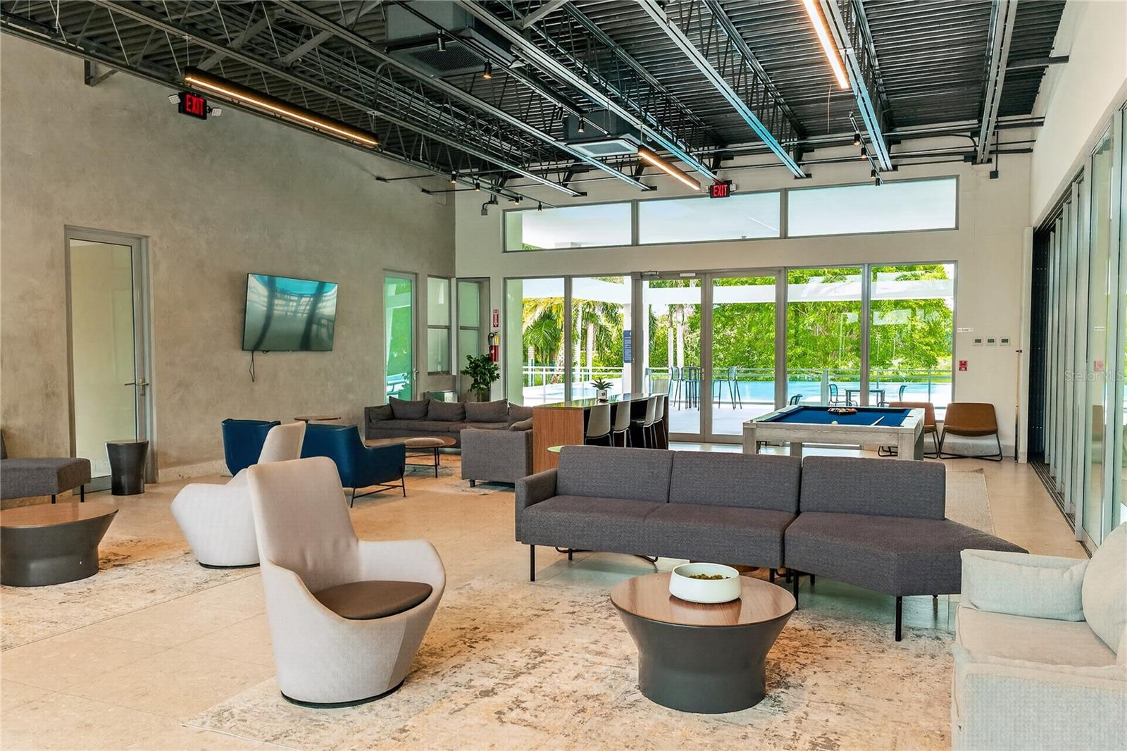 110 CENTRAL PARK, RIVIERA VILLAGE