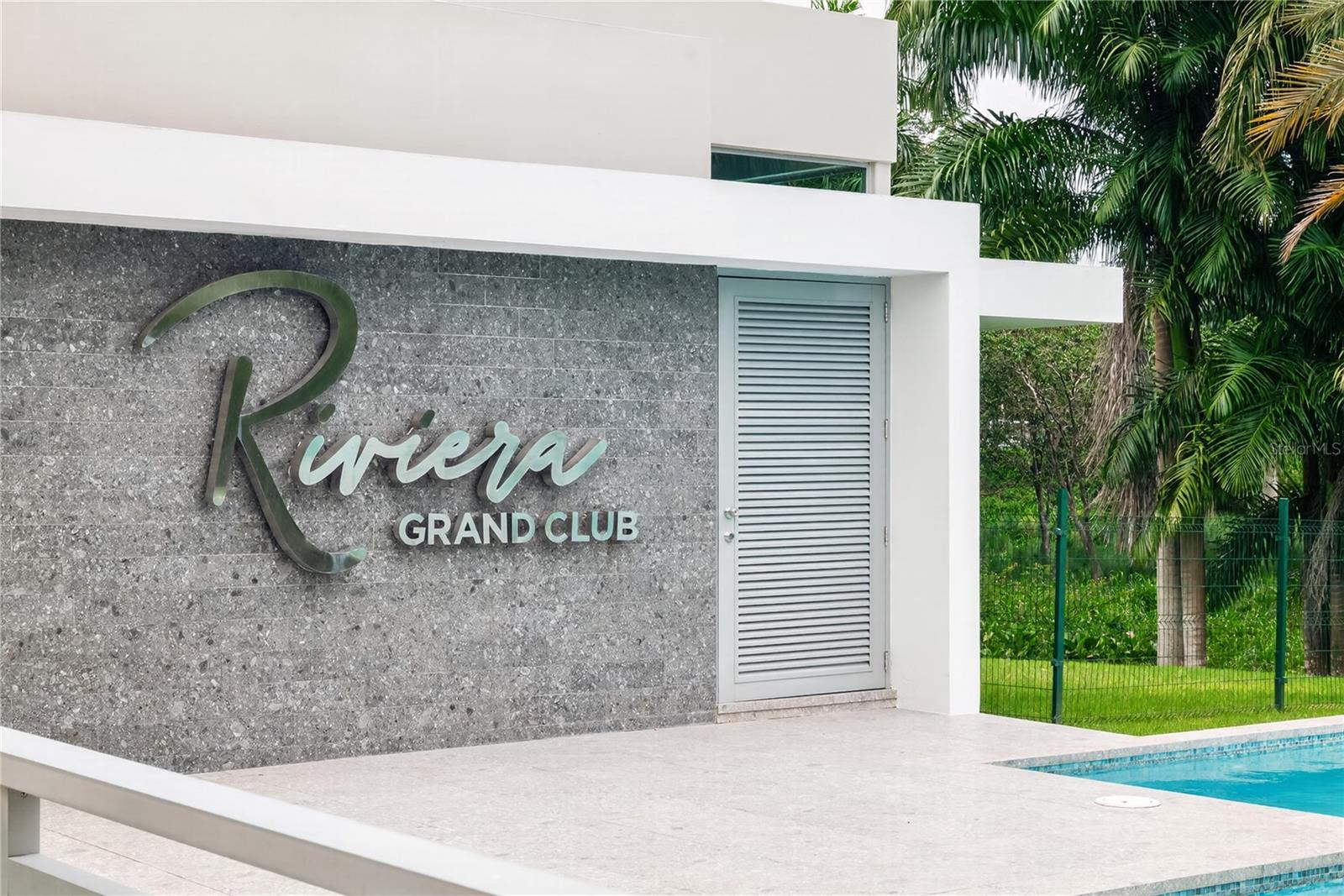 110 CENTRAL PARK, RIVIERA VILLAGE