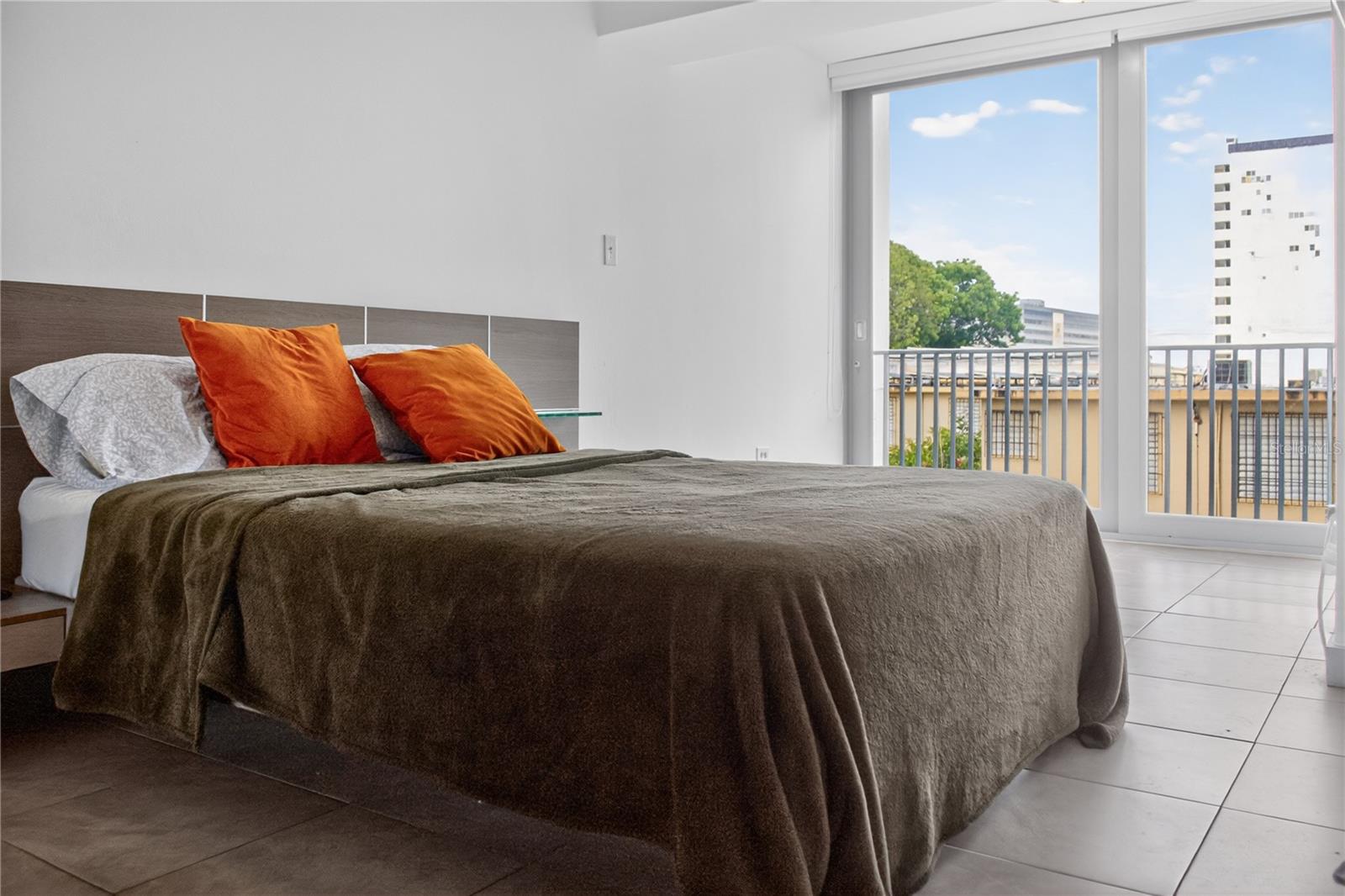 85 AVENIDA MAYAGÜEZ #Apt 105