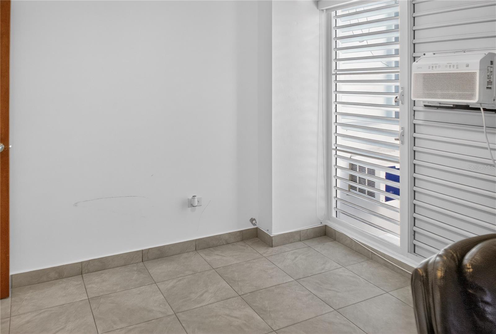 85 AVENIDA MAYAGÜEZ #Apt 105