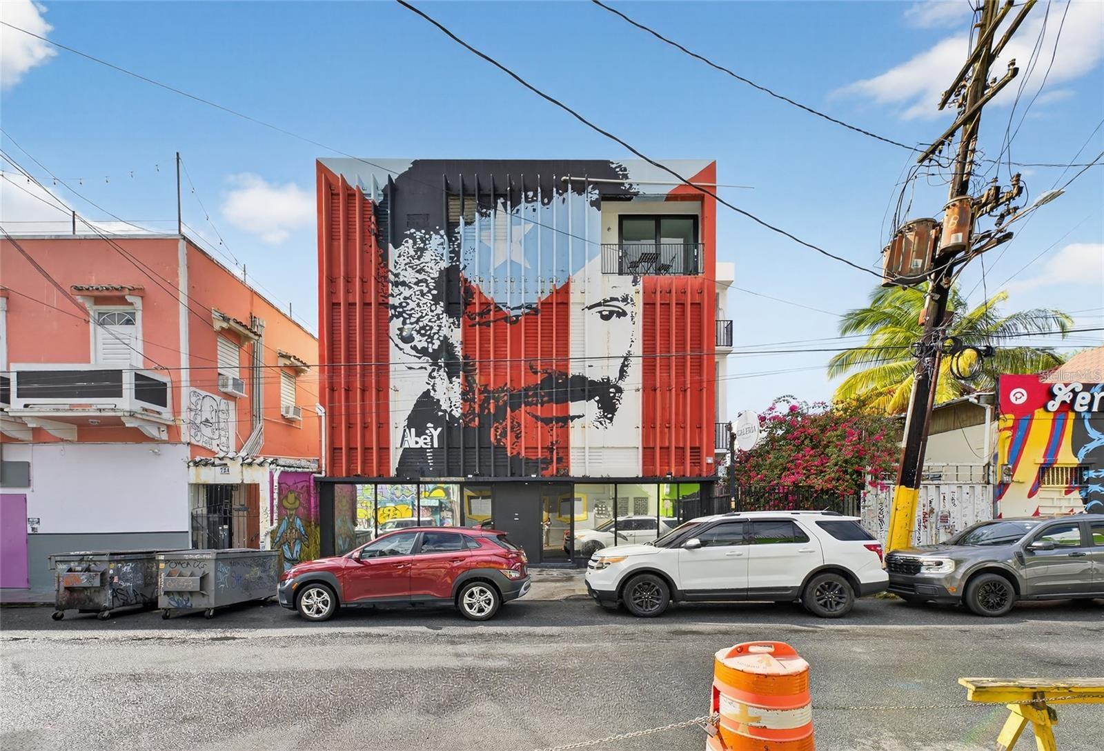 722 CALLE CERRA