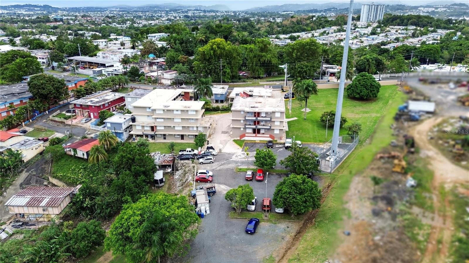 120 BO HATO TEJAS, CALLE PAJAROS