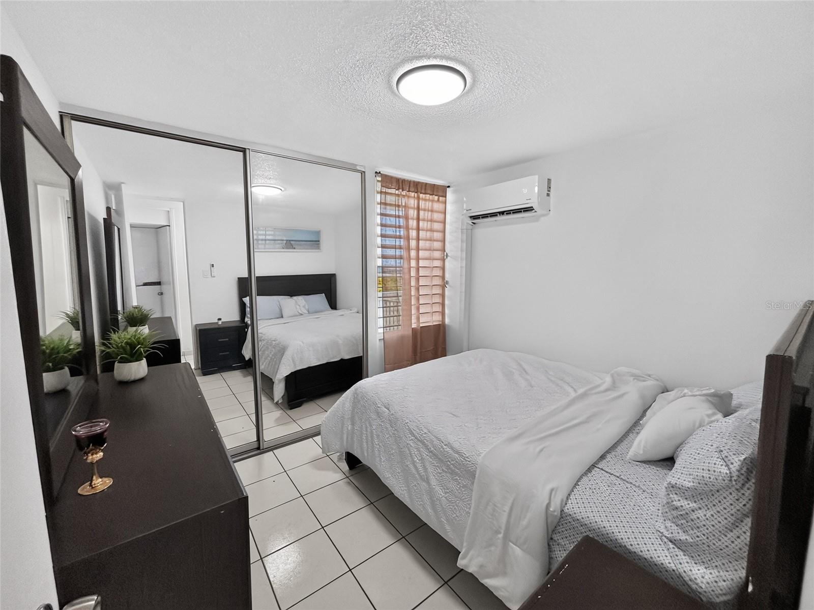 K CONDOMINIO INTERSUITES #APT 5