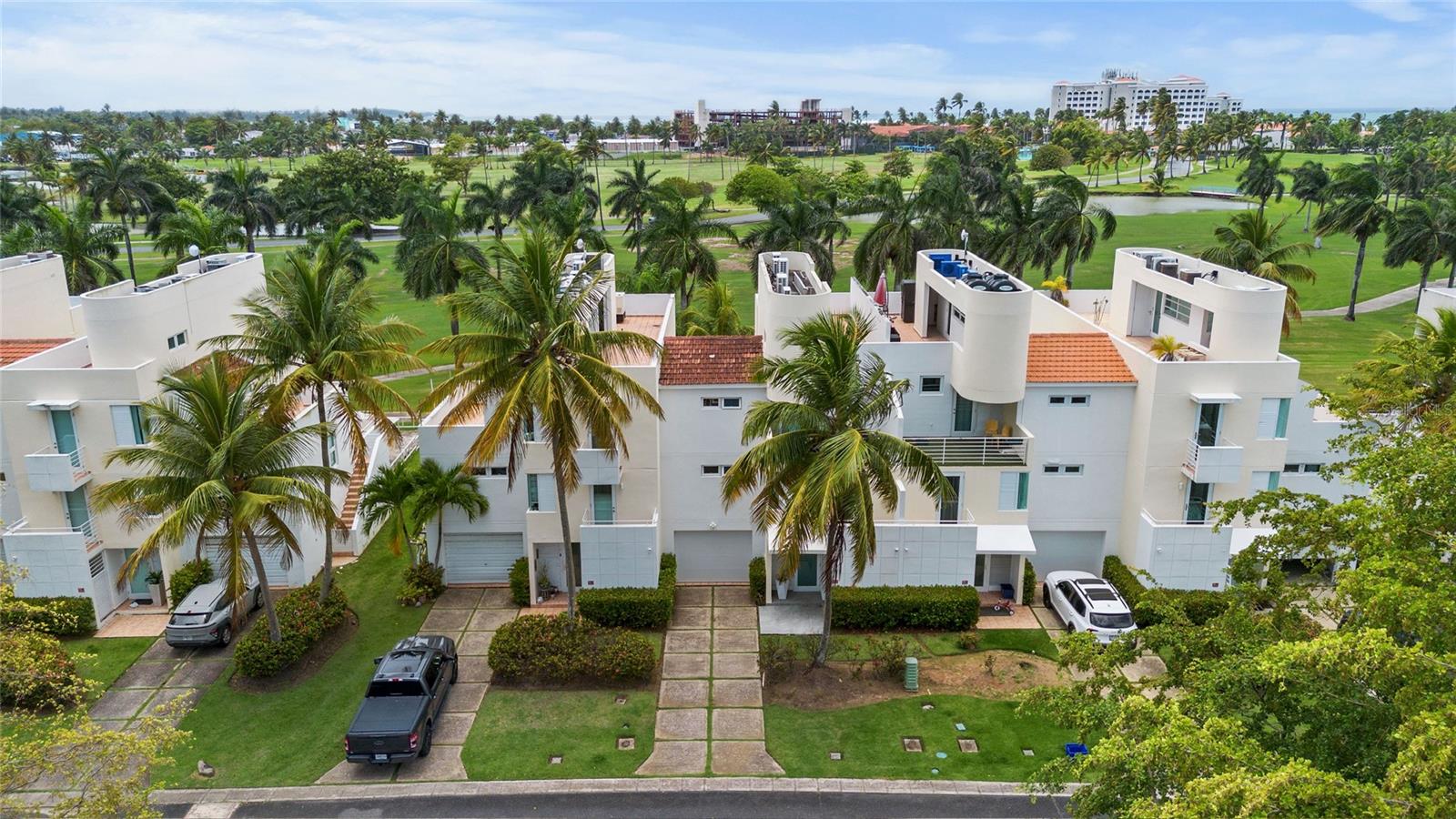 91 VILLAS DE GOLF EAST