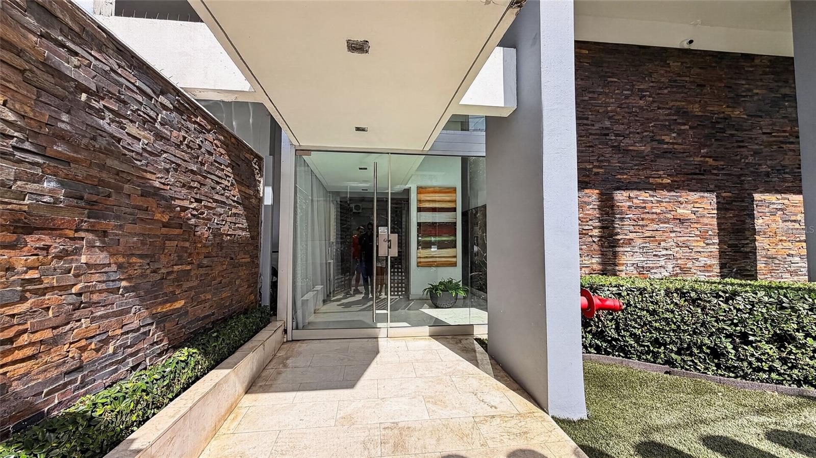 501 ELISA COLBERG, MIRAMAR #Apt 4-E