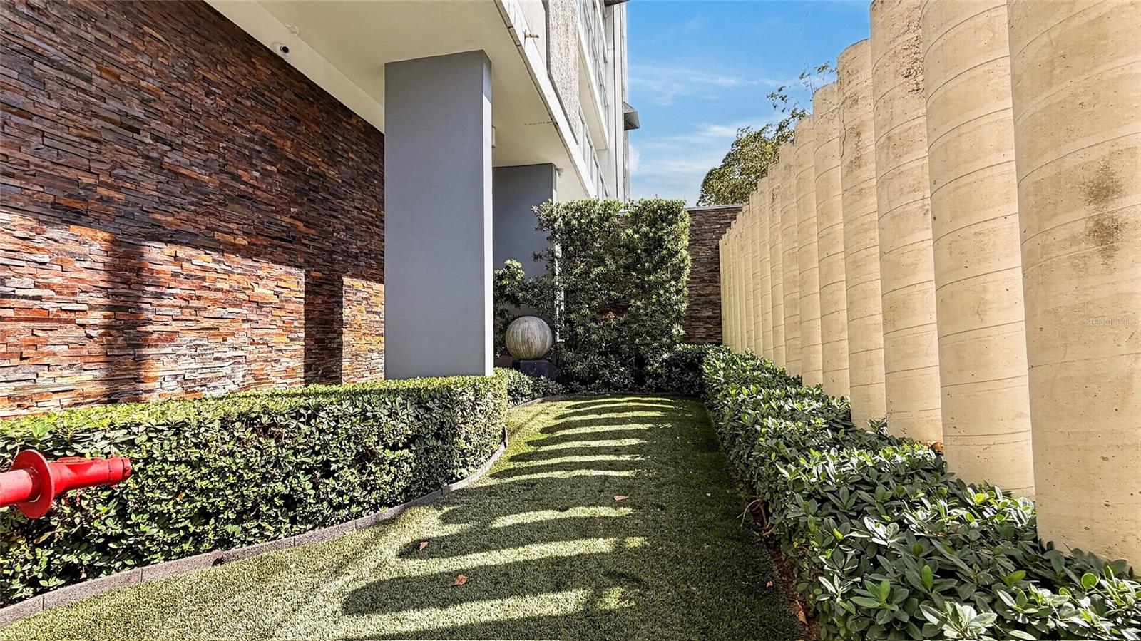 501 ELISA COLBERG, MIRAMAR #Apt 4-E