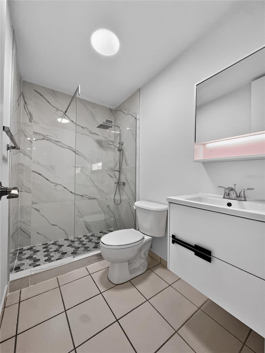 833 CONDOMINIO LINCOLN PARK #Apt 7H