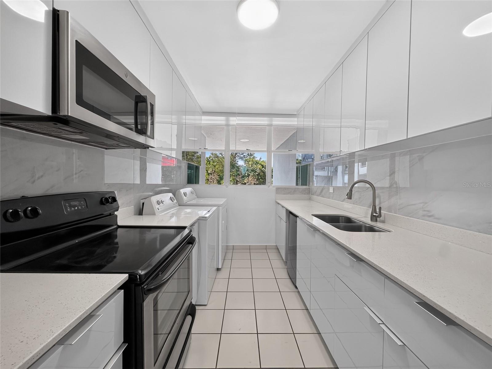 833 CONDOMINIO LINCOLN PARK #Apt 7H