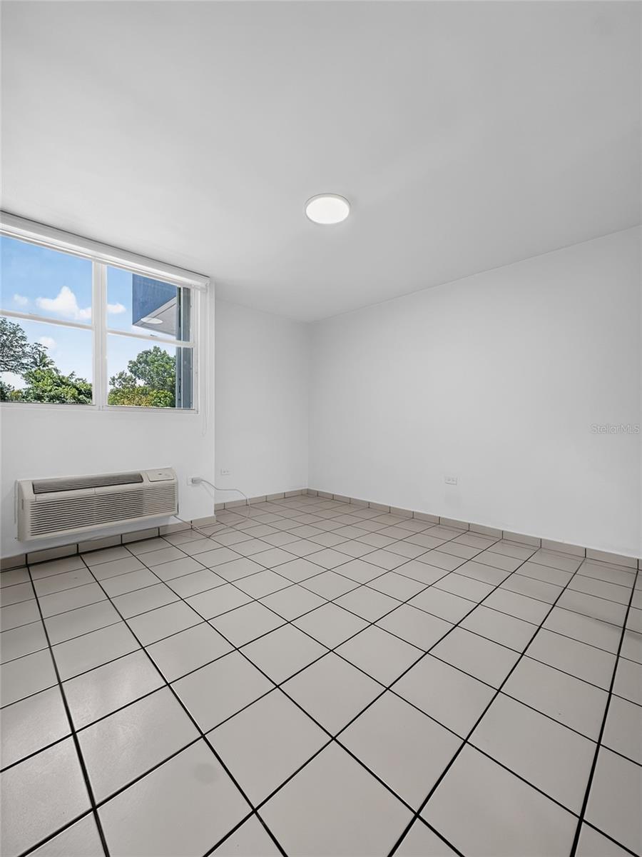 833 CONDOMINIO LINCOLN PARK #Apt 7H