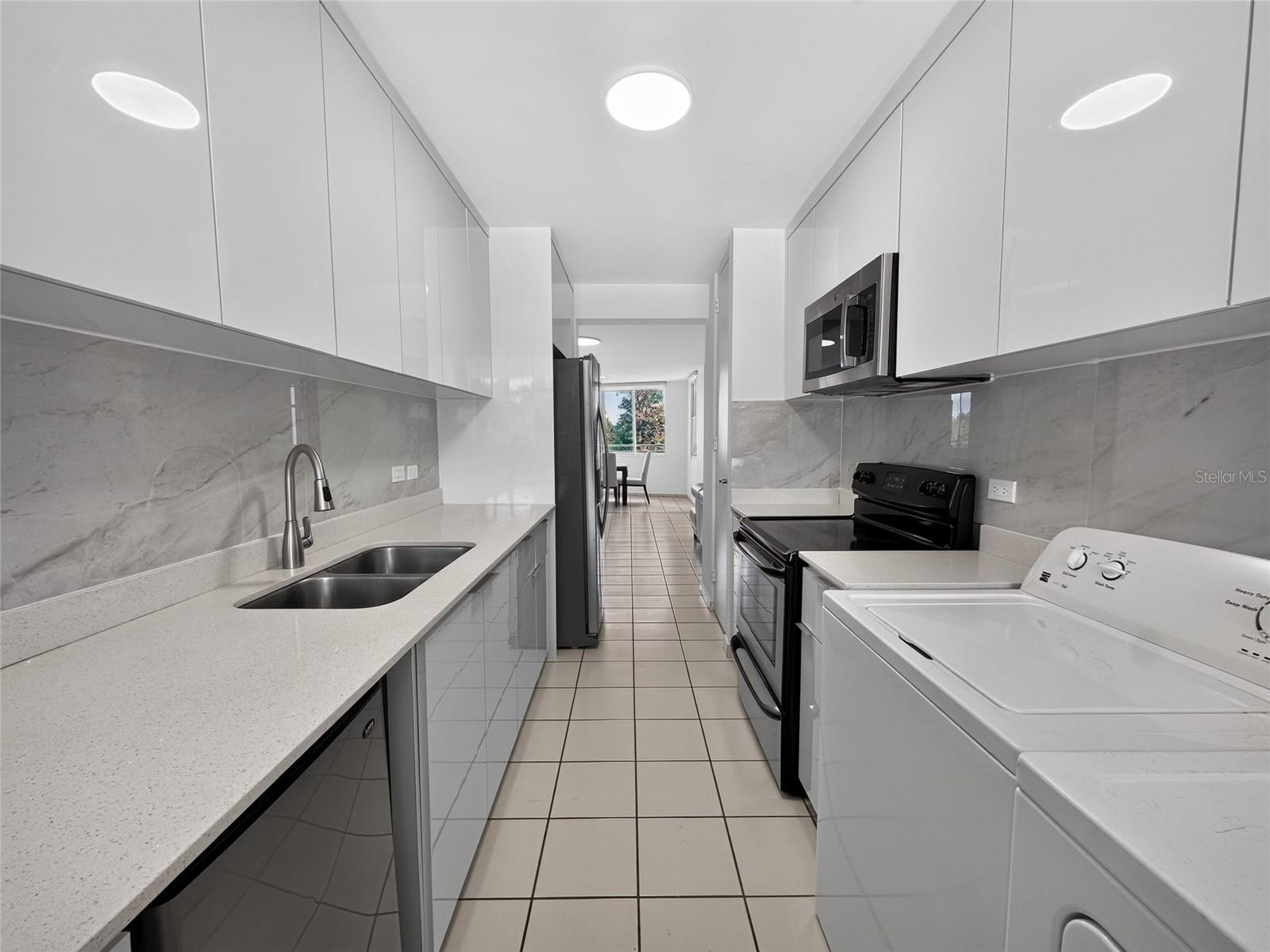 833 CONDOMINIO LINCOLN PARK #Apt 7H