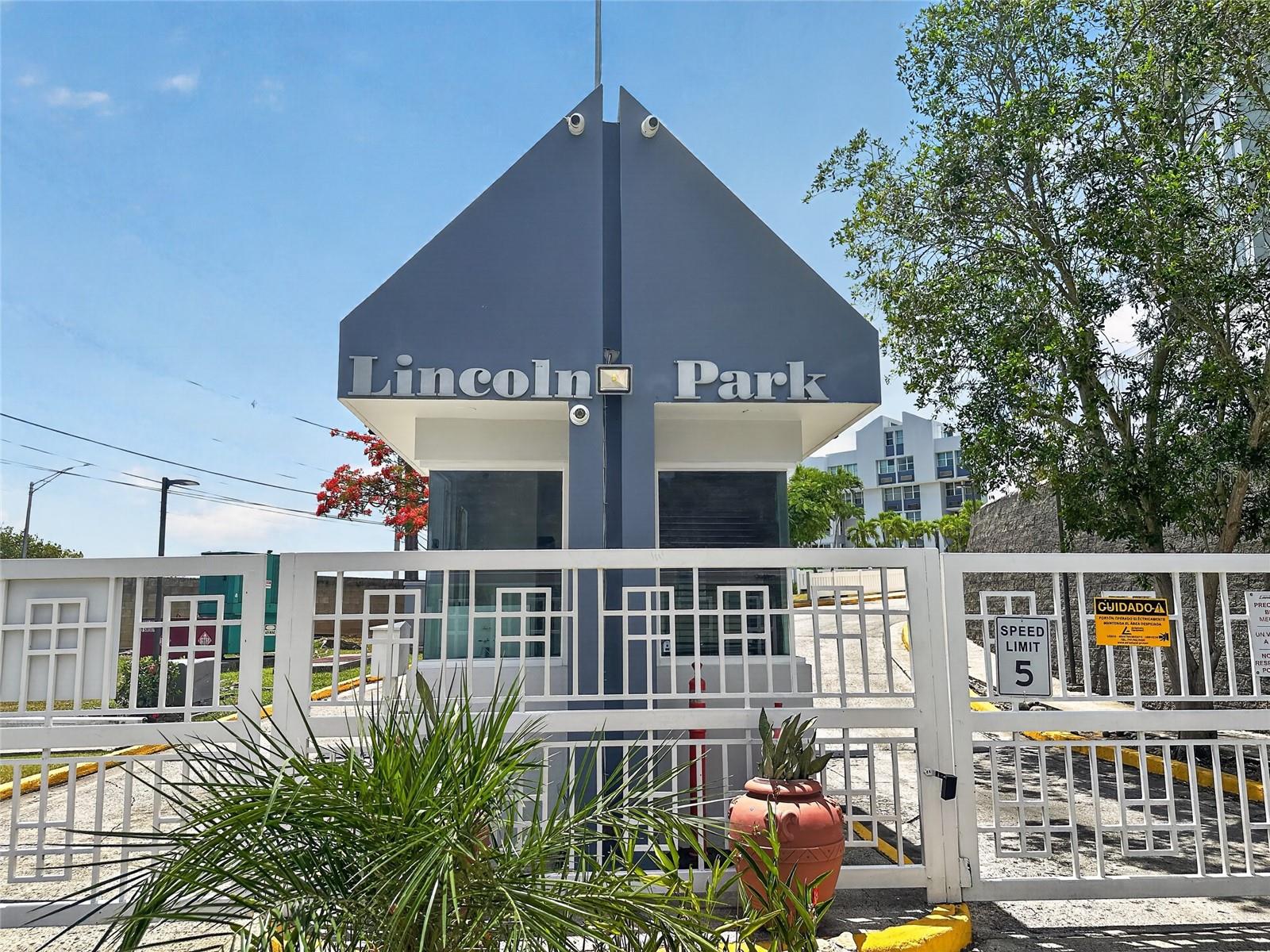 833 CONDOMINIO LINCOLN PARK #Apt 7H