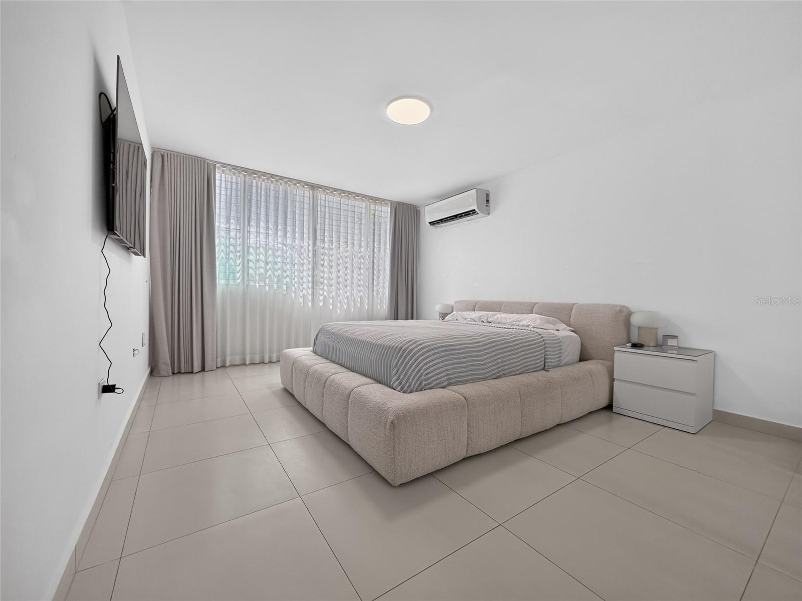 5-J CONDOMINIO GRANADA PARK