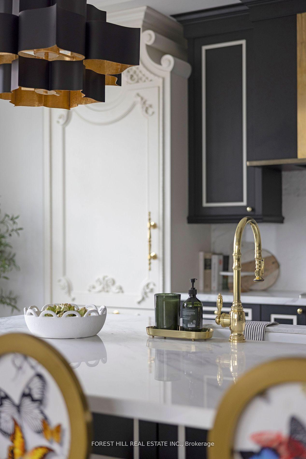 200 Russell Hill Road 303