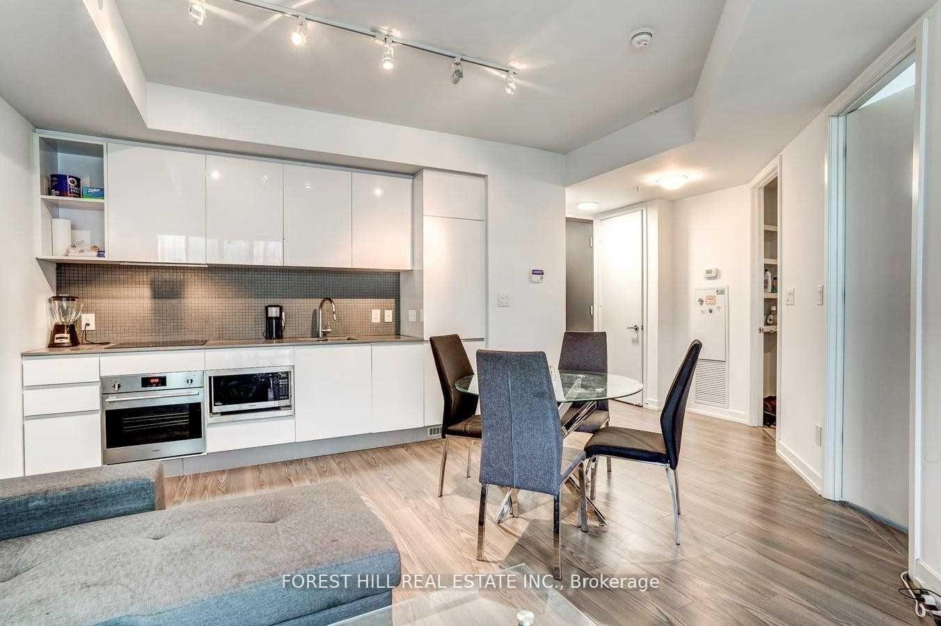 377 Madison Avenue 426