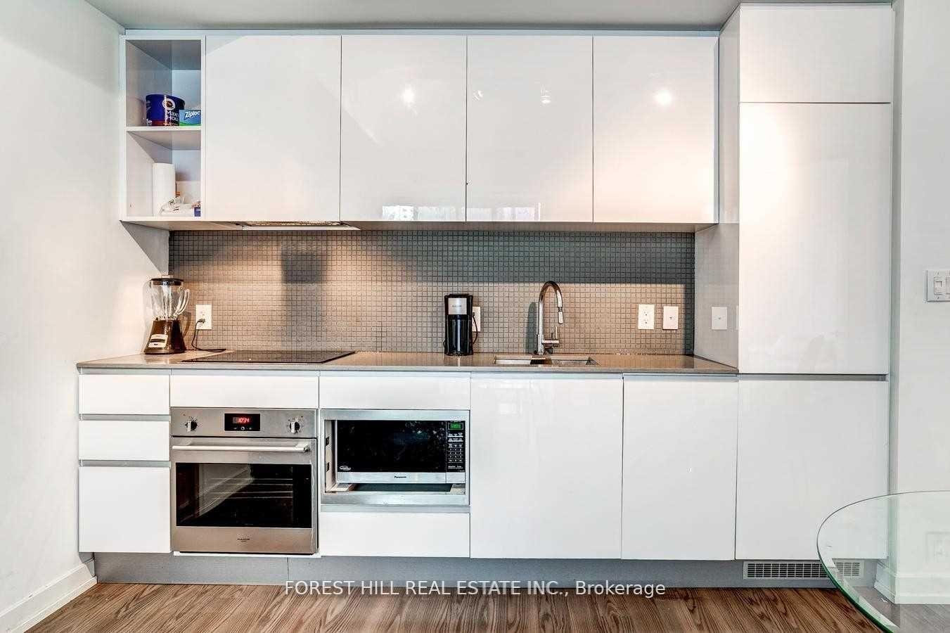 377 Madison Avenue 426