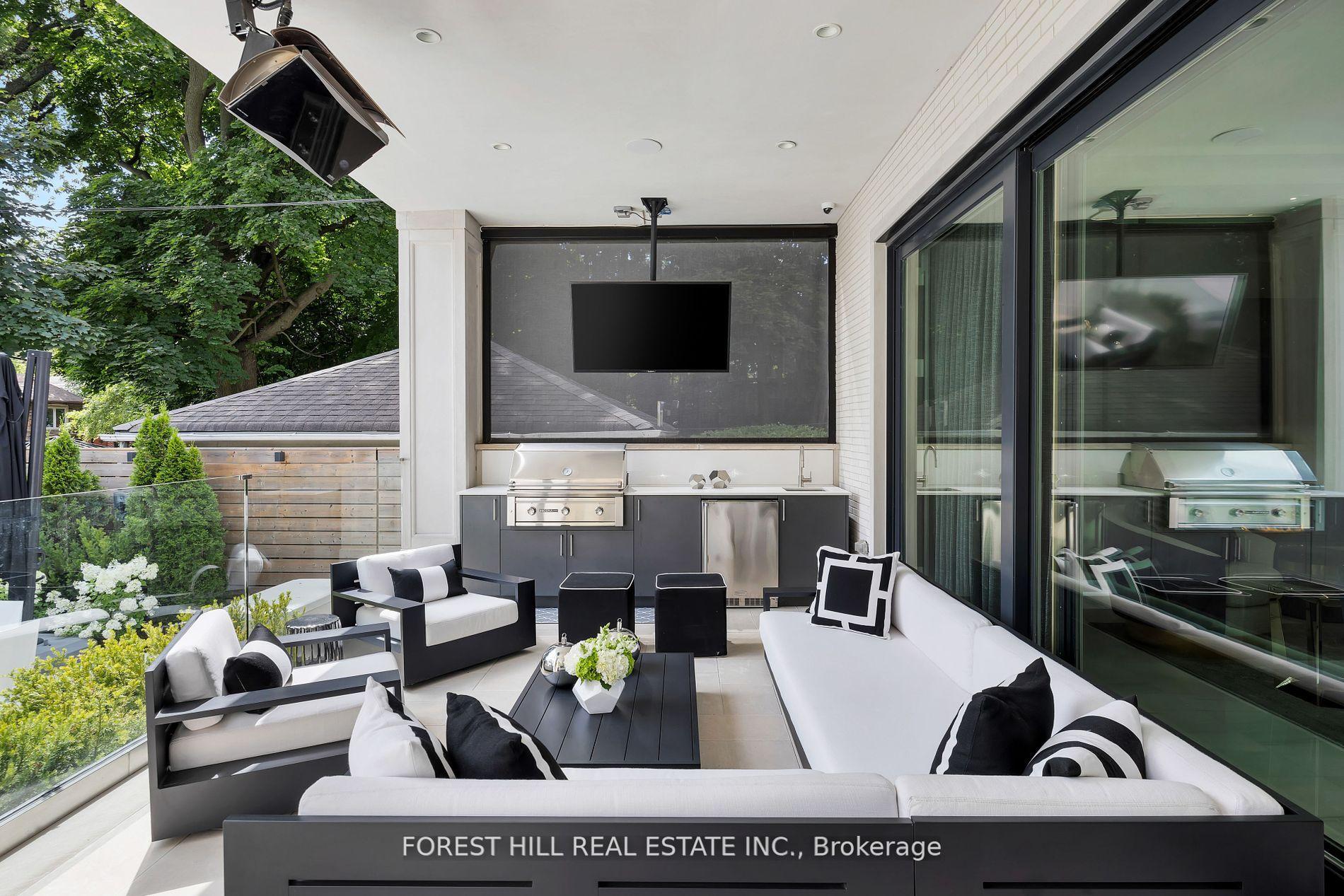 239 Cortleigh Boulevard