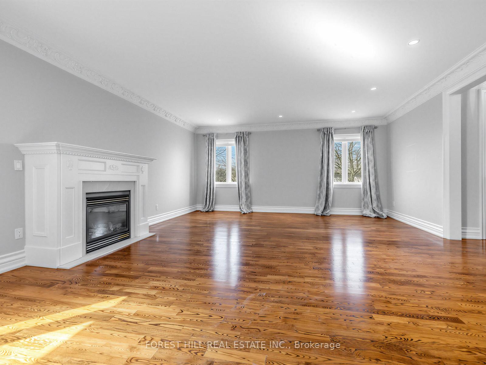 8 Colvestone Road, Toronto