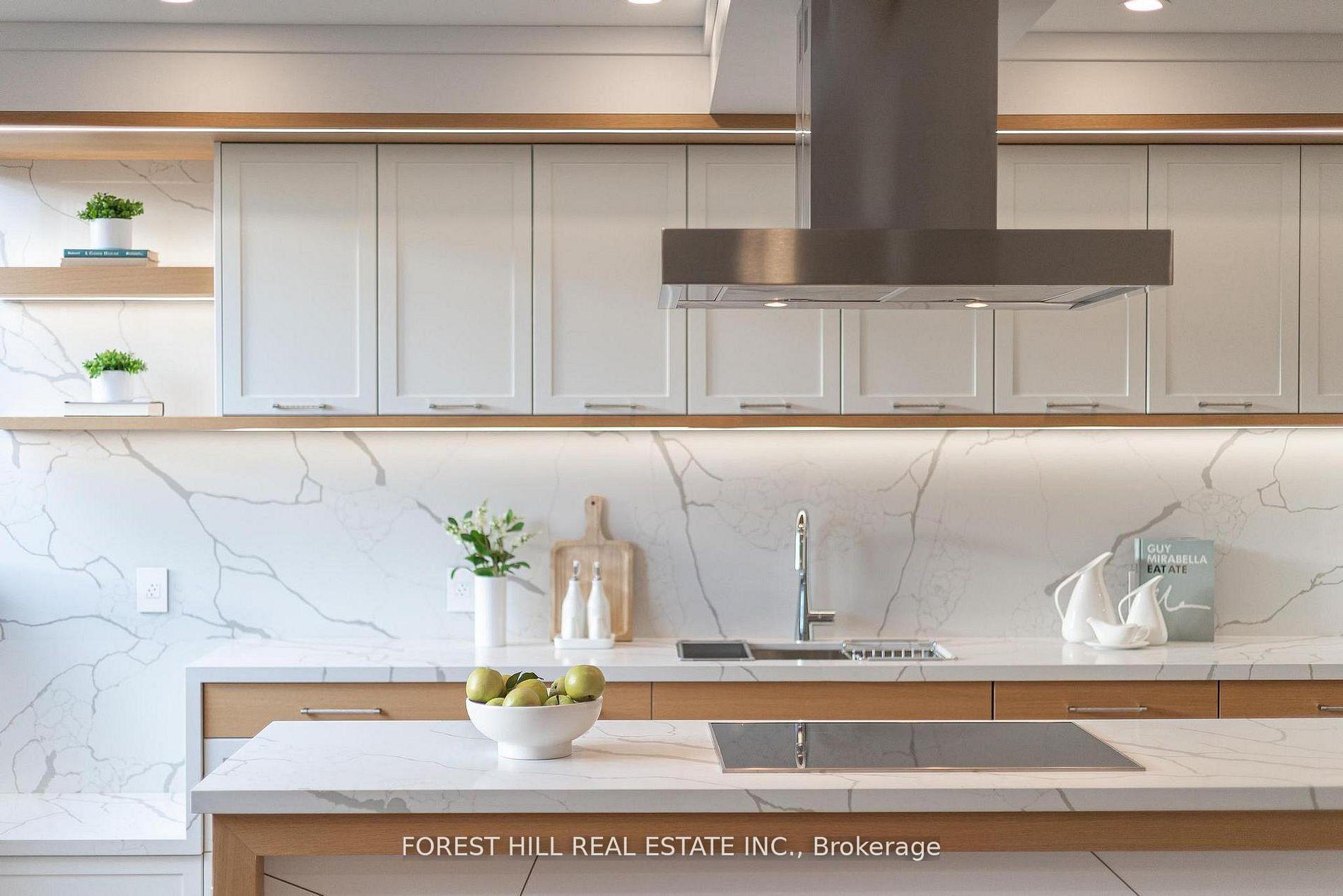 342 Spadina Road 301