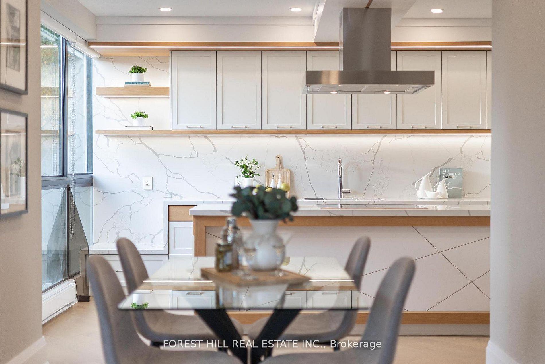 342 Spadina Road 301